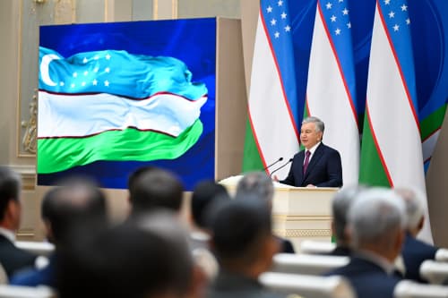 Prezident Shavkat Mirziyoyev ishtirokida mamlakatimiz mustaqilligining 35 yilligi munosabati bilan davlat mukofotlarini topshirish marosimi