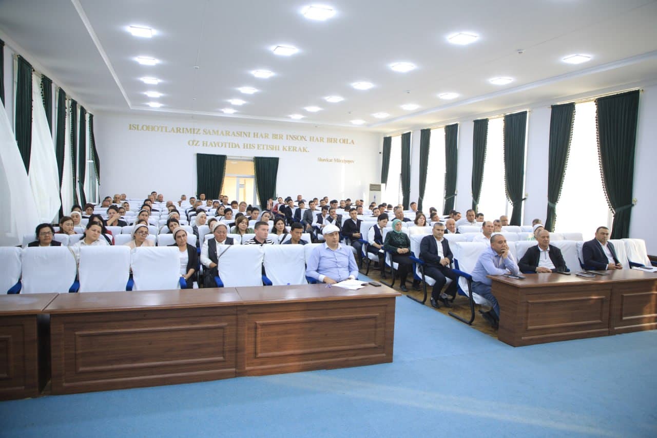 “Raqamli mahalla” sari muhim qadam: Quvasoyda o‘quv seminari tashkil etildi