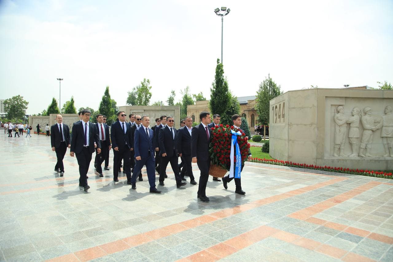 Qahramonlar xotirasi yod etildi