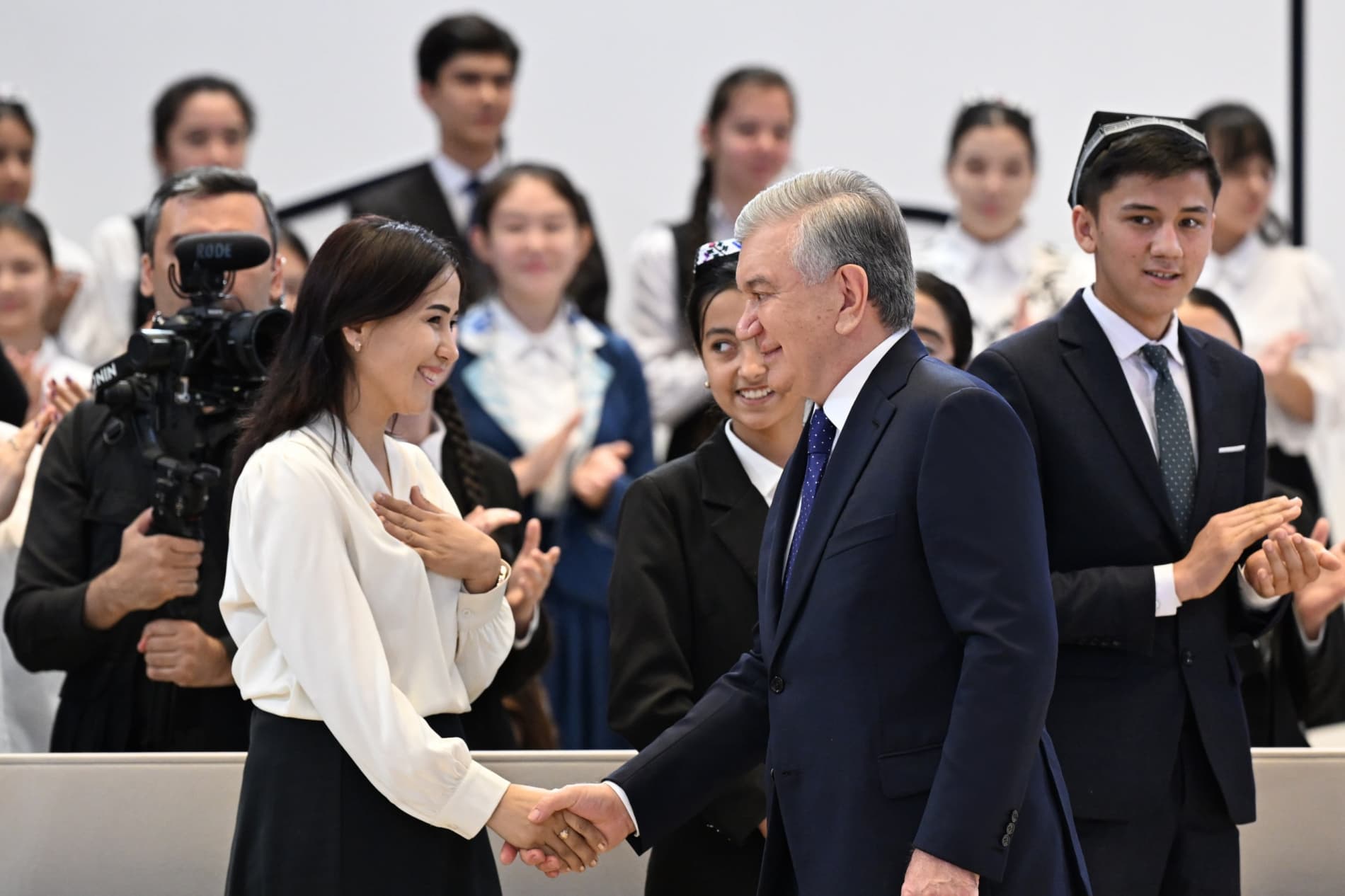 President launches National Reading Movement