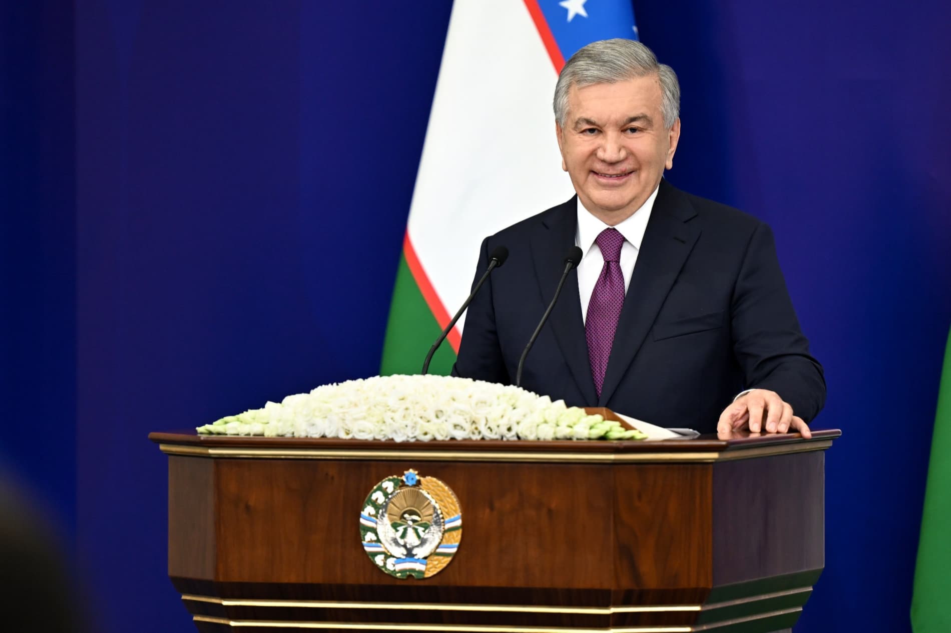 President meets with national football team