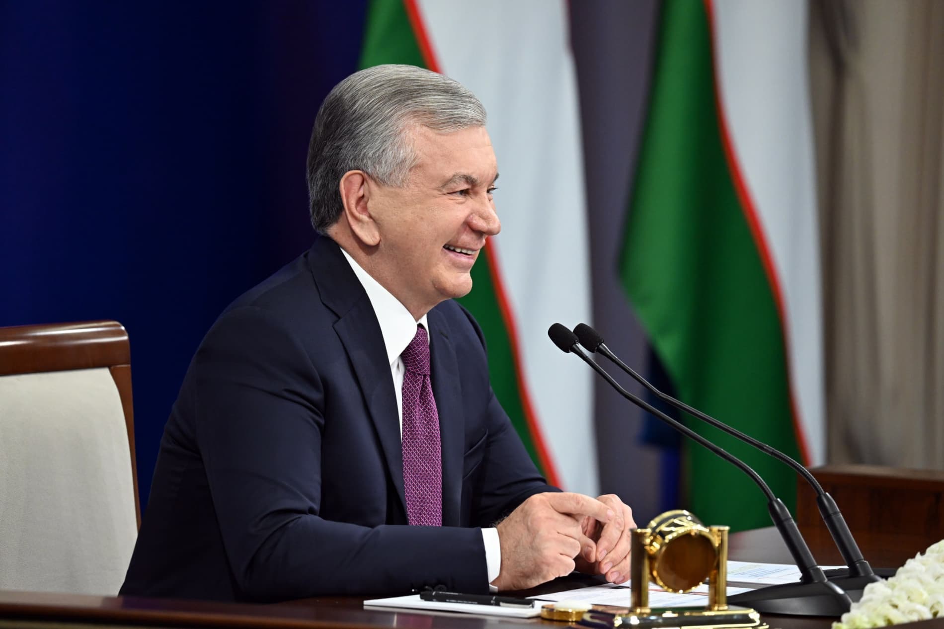 President meets with national football team