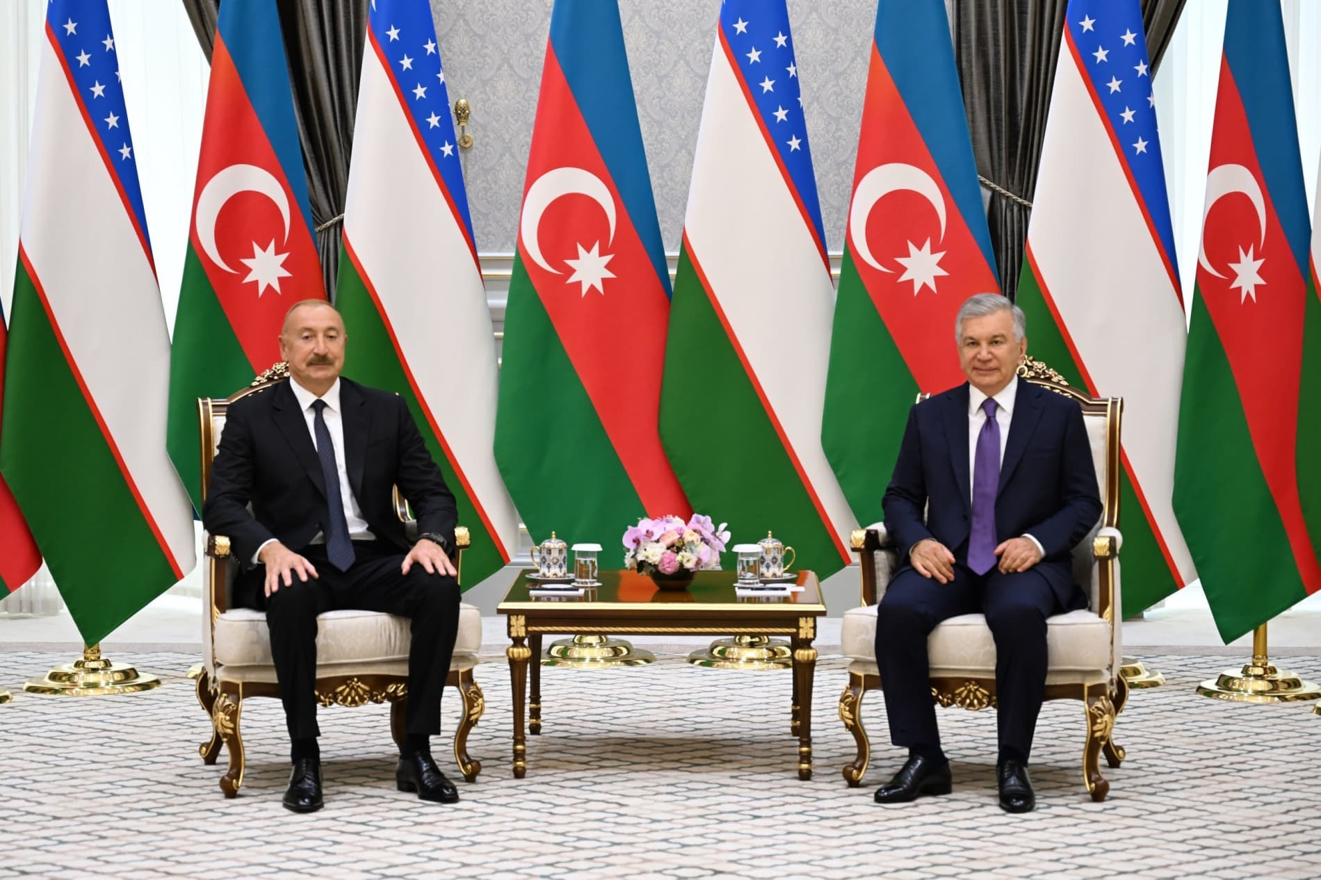 President of Azerbaijan accorded official welcome