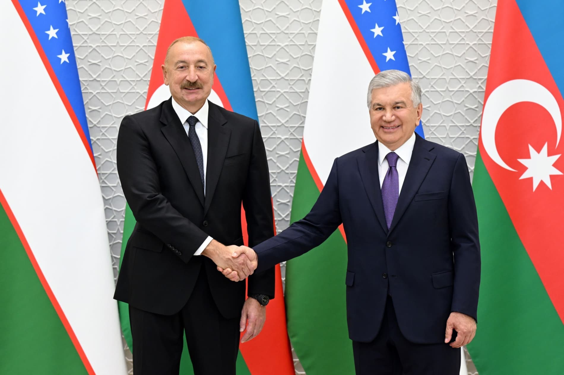 President of Azerbaijan accorded official welcome